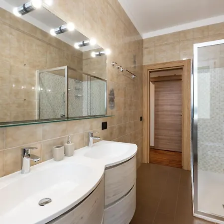 Al Colonnato - Vicinissimo Al Centro, Ideale Per Famiglie E Gruppi Di Amici Apartment *